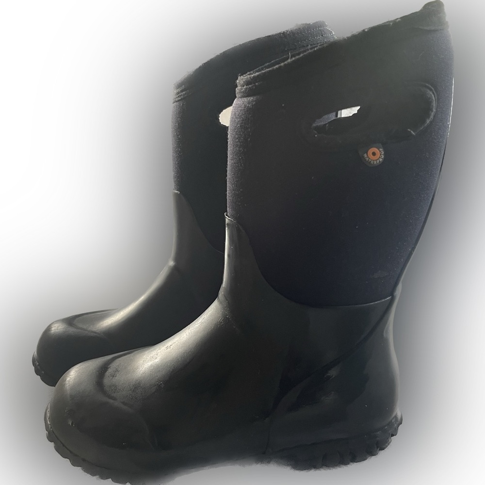 Bogs size 1
